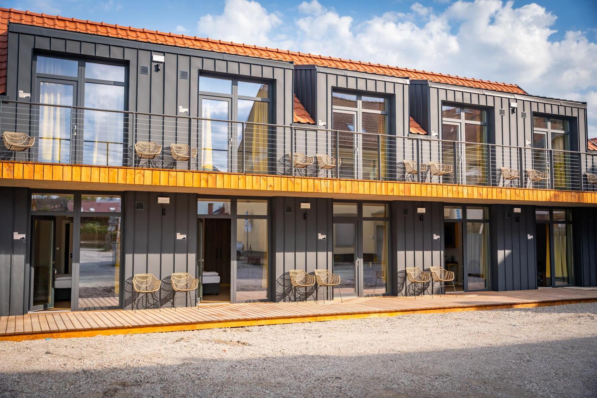 Zaspany Piec Aparthotel Mikołajki